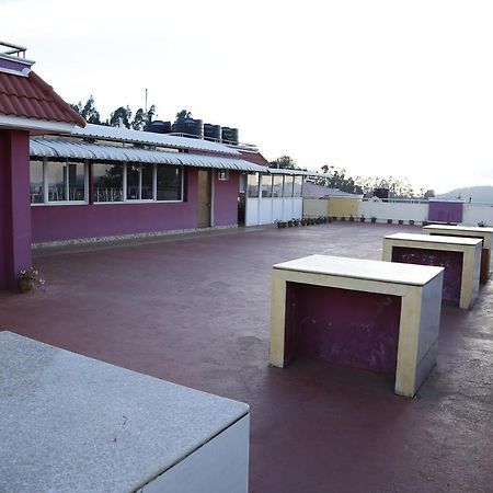 Mmr Grand Inn Utakamand Zewnętrze zdjęcie